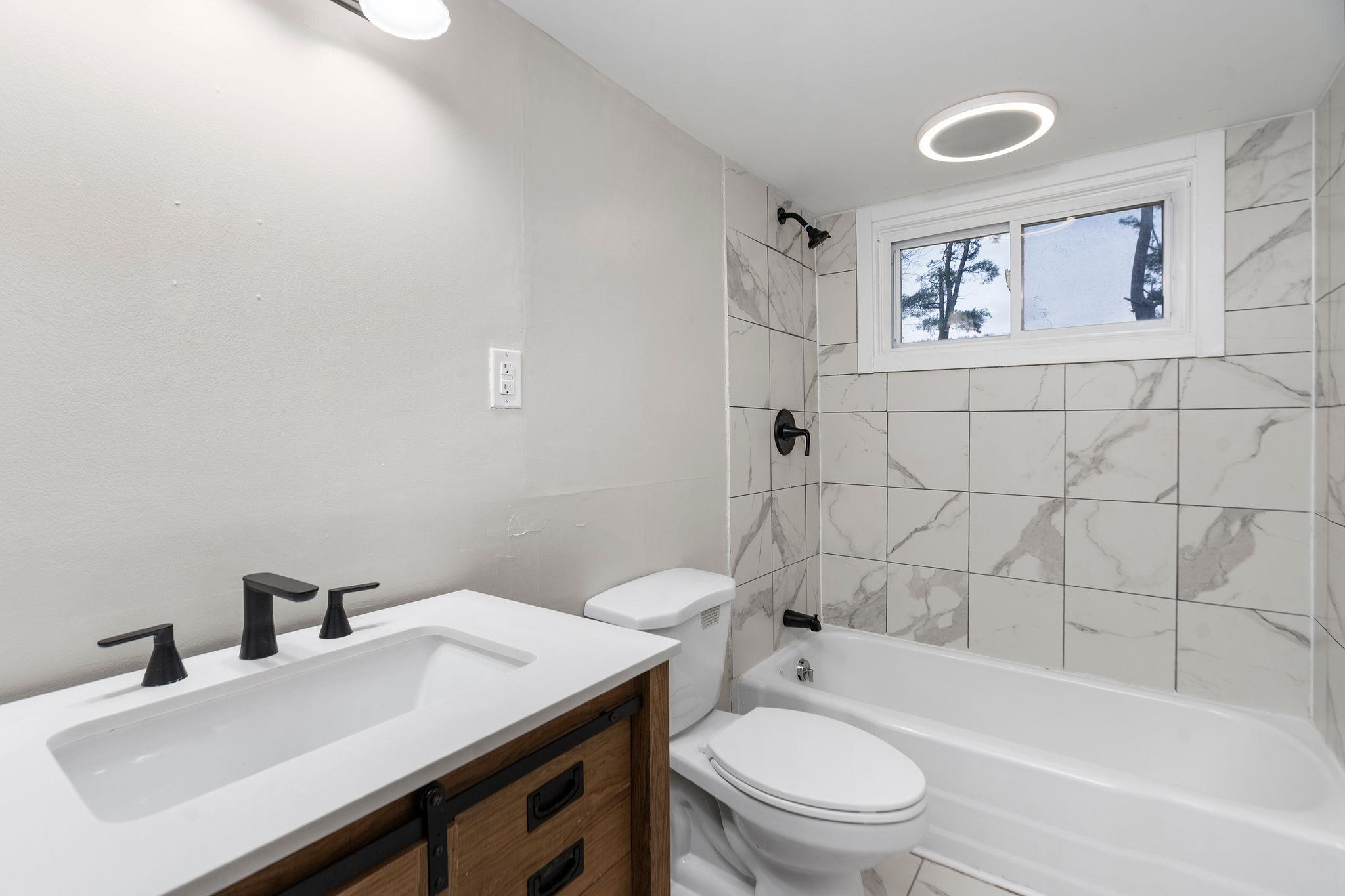 924 WASHINGTON AVE, WAYNESBORO, Virginia 22980, 5 Bedrooms Bedrooms, ,2 BathroomsBathrooms,Residential,924 WASHINGTON AVE,675415 MLS # 675415