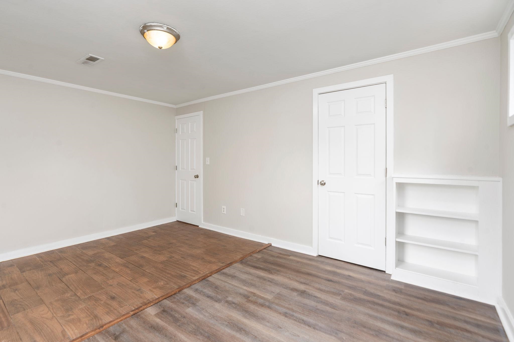 924 WASHINGTON AVE, WAYNESBORO, Virginia 22980, 5 Bedrooms Bedrooms, ,2 BathroomsBathrooms,Residential,924 WASHINGTON AVE,675415 MLS # 675415