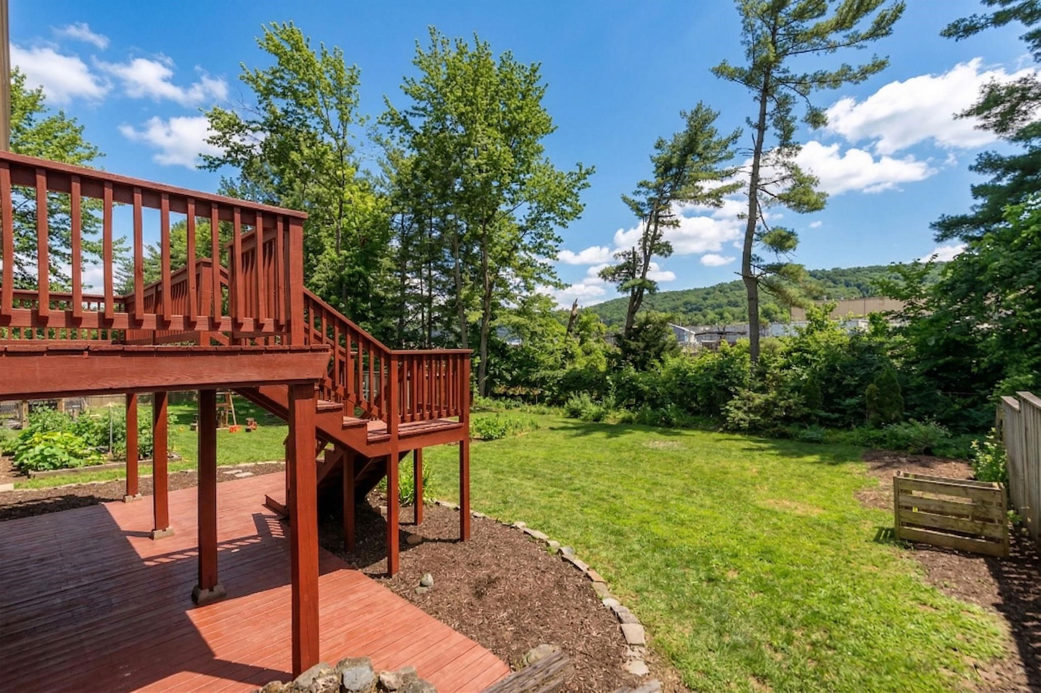 924 WASHINGTON AVE, WAYNESBORO, Virginia 22980, 5 Bedrooms Bedrooms, ,2 BathroomsBathrooms,Residential,924 WASHINGTON AVE,675415 MLS # 675415