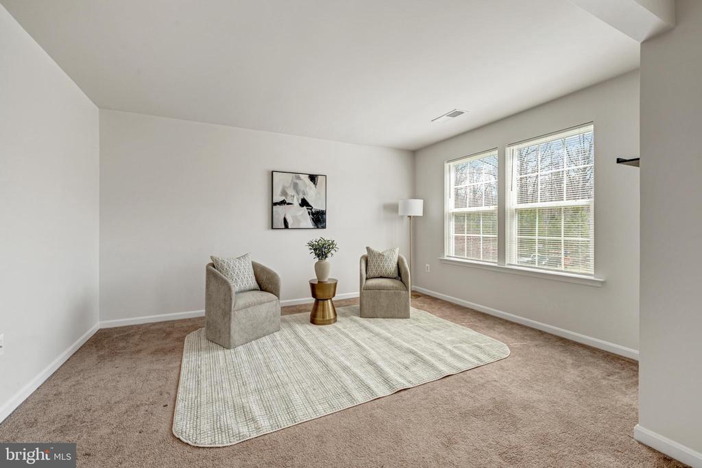 6101 BLACK OAK CT, FREDERICKSBURG, Virginia 22407, 5 Bedrooms Bedrooms, ,3 BathroomsBathrooms,Residential,6101 BLACK OAK CT,VASP2039430 MLS # VASP2039430