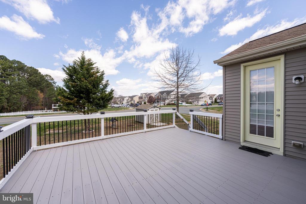 6101 BLACK OAK CT, FREDERICKSBURG, Virginia 22407, 5 Bedrooms Bedrooms, ,3 BathroomsBathrooms,Residential,6101 BLACK OAK CT,VASP2039430 MLS # VASP2039430