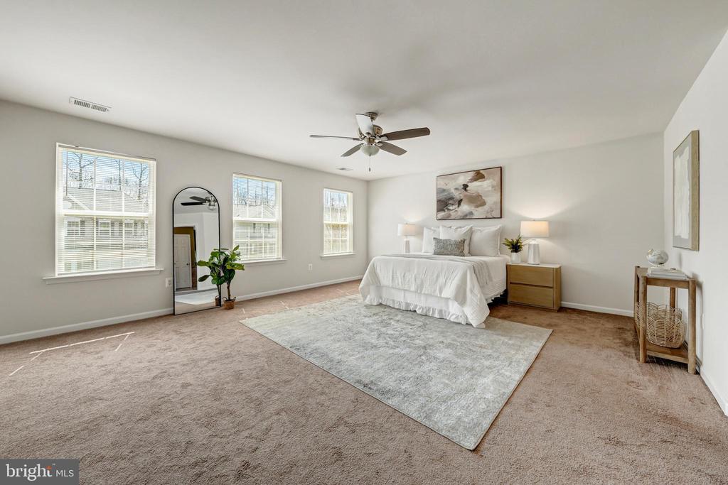 6101 BLACK OAK CT, FREDERICKSBURG, Virginia 22407, 5 Bedrooms Bedrooms, ,3 BathroomsBathrooms,Residential,6101 BLACK OAK CT,VASP2039430 MLS # VASP2039430