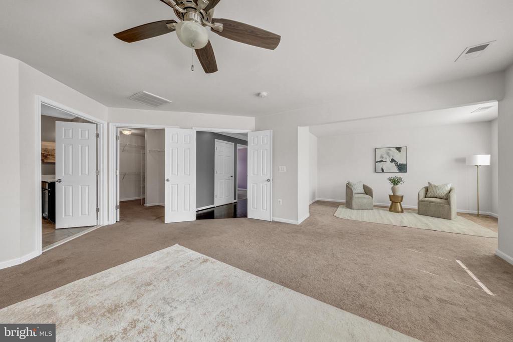 6101 BLACK OAK CT, FREDERICKSBURG, Virginia 22407, 5 Bedrooms Bedrooms, ,3 BathroomsBathrooms,Residential,6101 BLACK OAK CT,VASP2039430 MLS # VASP2039430