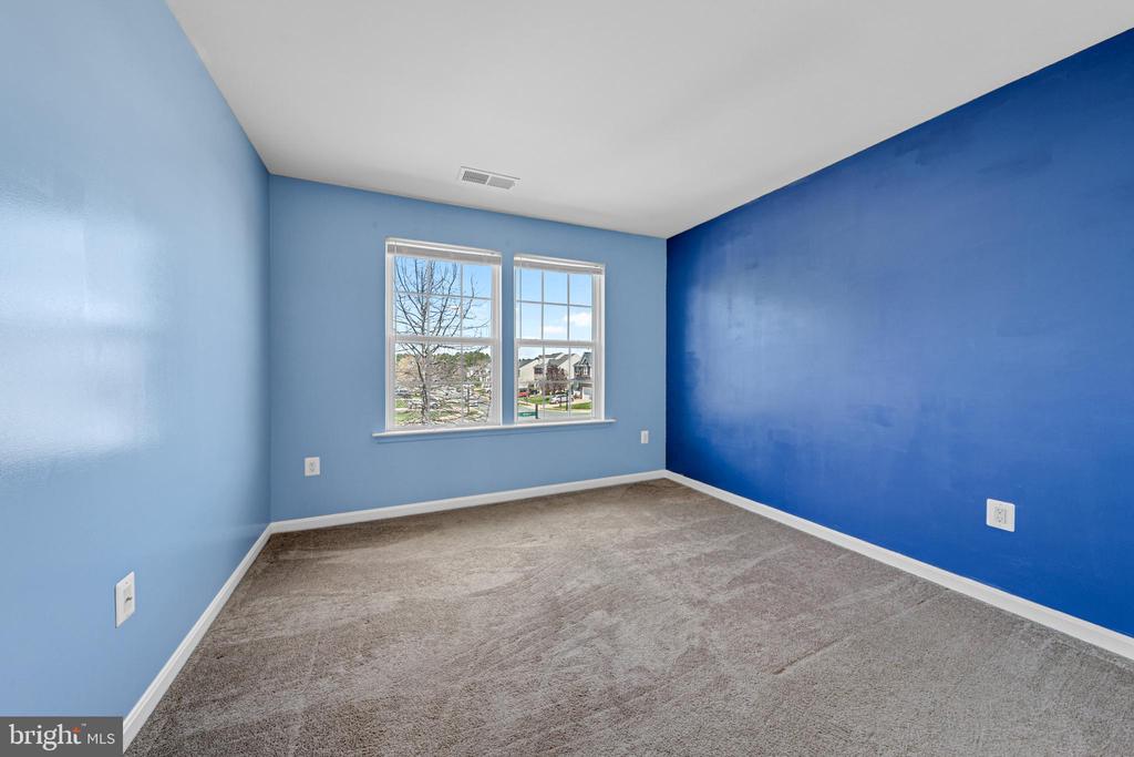 6101 BLACK OAK CT, FREDERICKSBURG, Virginia 22407, 5 Bedrooms Bedrooms, ,3 BathroomsBathrooms,Residential,6101 BLACK OAK CT,VASP2039430 MLS # VASP2039430