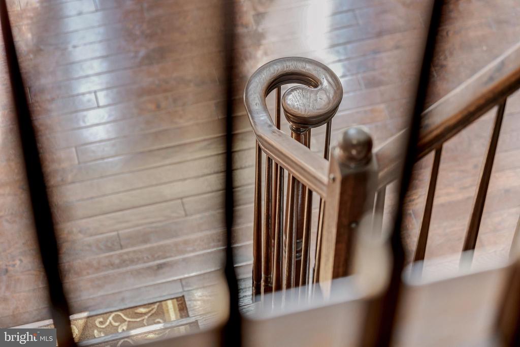 6101 BLACK OAK CT, FREDERICKSBURG, Virginia 22407, 5 Bedrooms Bedrooms, ,3 BathroomsBathrooms,Residential,6101 BLACK OAK CT,VASP2039430 MLS # VASP2039430