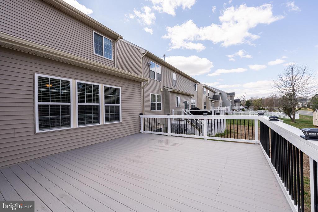 6101 BLACK OAK CT, FREDERICKSBURG, Virginia 22407, 5 Bedrooms Bedrooms, ,3 BathroomsBathrooms,Residential,6101 BLACK OAK CT,VASP2039430 MLS # VASP2039430