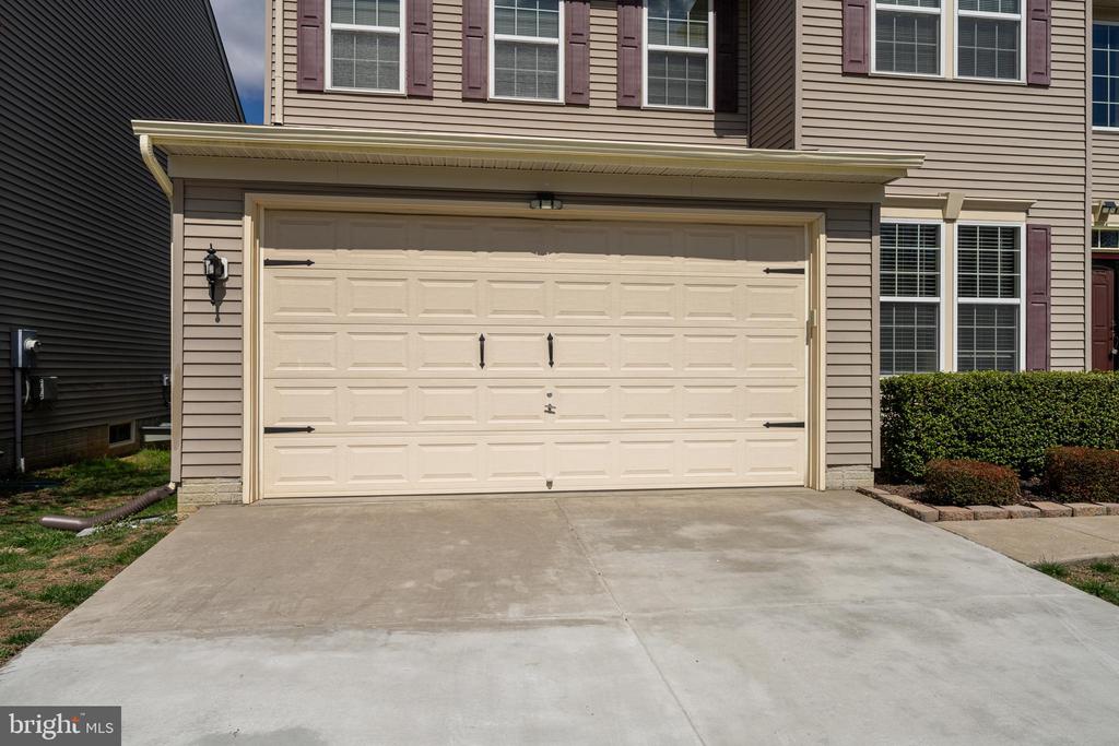 6101 BLACK OAK CT, FREDERICKSBURG, Virginia 22407, 5 Bedrooms Bedrooms, ,3 BathroomsBathrooms,Residential,6101 BLACK OAK CT,VASP2039430 MLS # VASP2039430