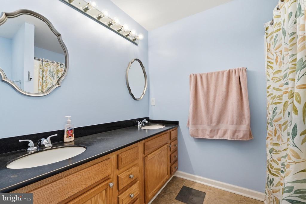 6537 WATERY MOUNTAIN RD, WARRENTON, Virginia 20186, 2 Bedrooms Bedrooms, ,2 BathroomsBathrooms,Residential,6537 WATERY MOUNTAIN RD,VAFQ2020958 MLS # VAFQ2020958 6537 WATERY MOUNTAIN RD, WARRENTON, Virginia 20186, 2 Bedrooms Bedrooms, ,2 BathroomsBathrooms,Residential,6537 WATERY MOUNTAIN RD,VAFQ2020958 MLS # VAFQ2020958