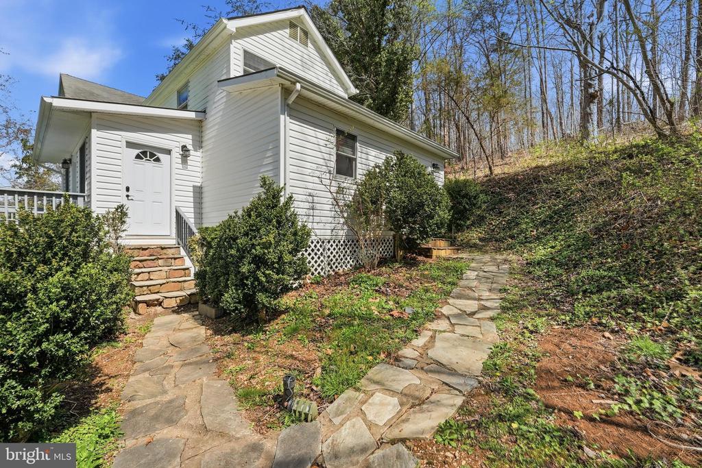 6537 WATERY MOUNTAIN RD, WARRENTON, Virginia 20186, 2 Bedrooms Bedrooms, ,2 BathroomsBathrooms,Residential,6537 WATERY MOUNTAIN RD,VAFQ2020958 MLS # VAFQ2020958 6537 WATERY MOUNTAIN RD, WARRENTON, Virginia 20186, 2 Bedrooms Bedrooms, ,2 BathroomsBathrooms,Residential,6537 WATERY MOUNTAIN RD,VAFQ2020958 MLS # VAFQ2020958