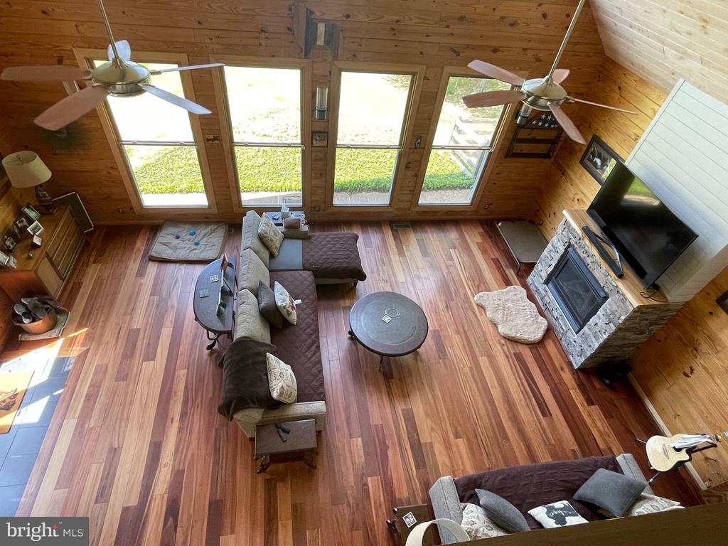 7747 RIVERSIDE FARM RD, MARSHALL, Virginia, 4 Bedrooms Bedrooms, ,3 BathroomsBathrooms,Residential,7747 RIVERSIDE FARM RD,VAFQ2021308 MLS # VAFQ2021308