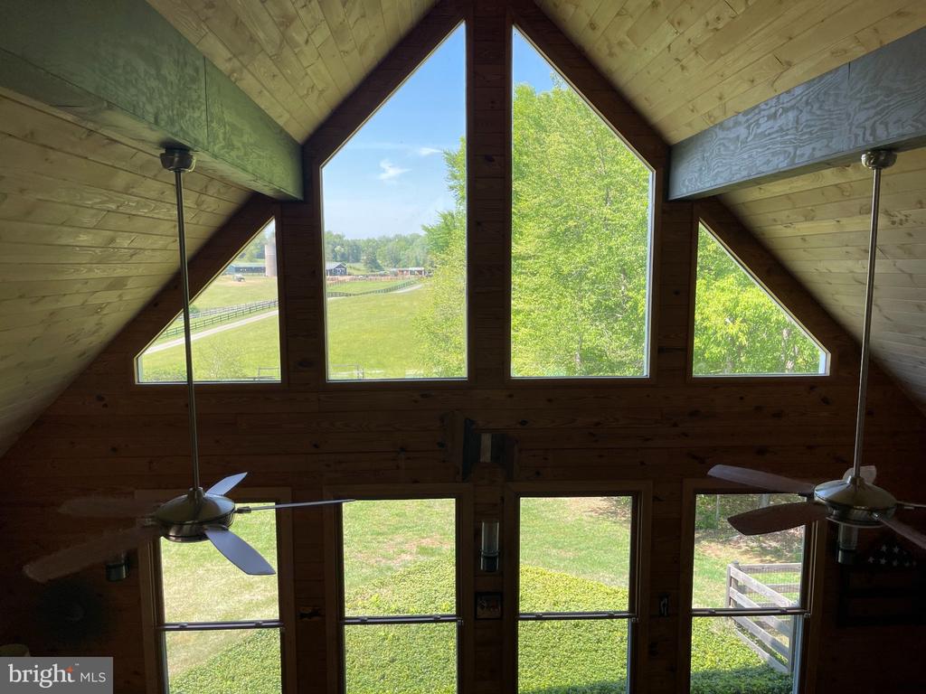 7747 RIVERSIDE FARM RD, MARSHALL, Virginia, 4 Bedrooms Bedrooms, ,3 BathroomsBathrooms,Residential,7747 RIVERSIDE FARM RD,VAFQ2021308 MLS # VAFQ2021308