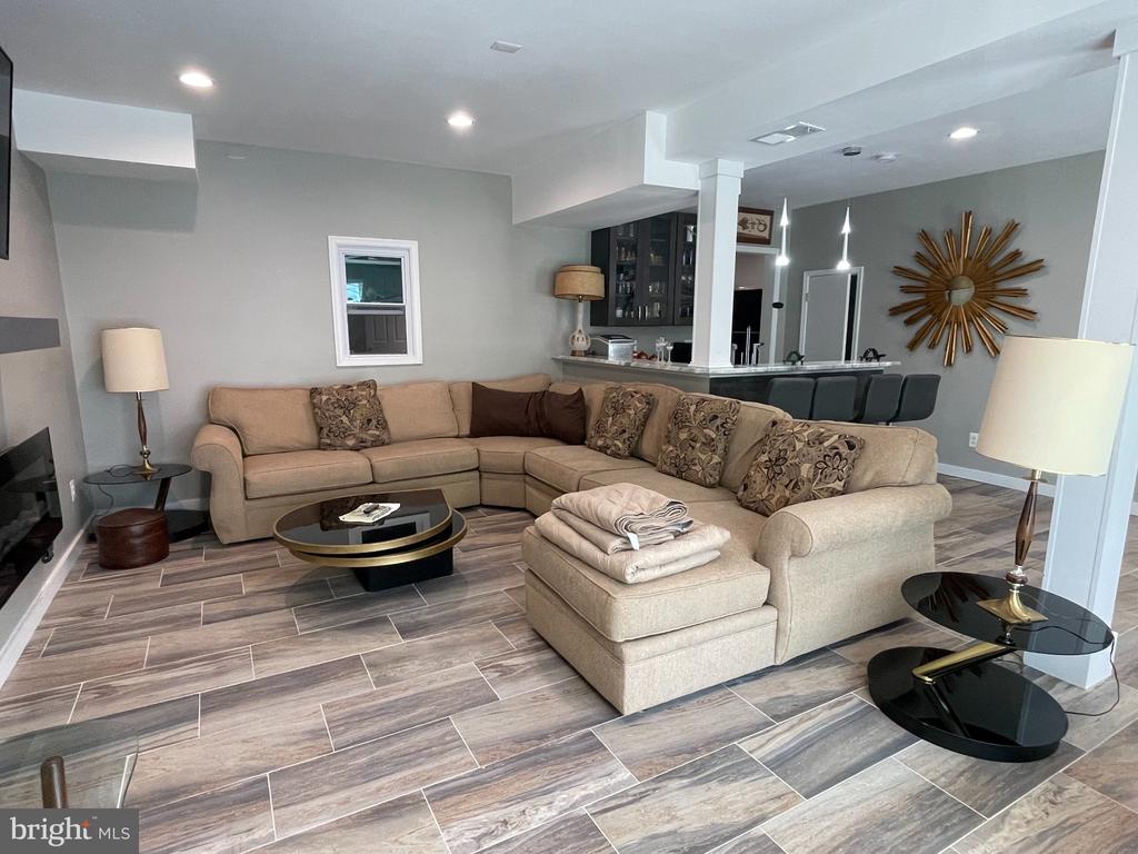 7747 RIVERSIDE FARM RD, MARSHALL, Virginia, 4 Bedrooms Bedrooms, ,3 BathroomsBathrooms,Residential,7747 RIVERSIDE FARM RD,VAFQ2021308 MLS # VAFQ2021308