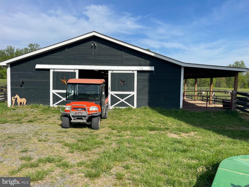 7747 RIVERSIDE FARM RD, MARSHALL, Virginia, 4 Bedrooms Bedrooms, ,3 BathroomsBathrooms,Residential,7747 RIVERSIDE FARM RD,VAFQ2021308 MLS # VAFQ2021308