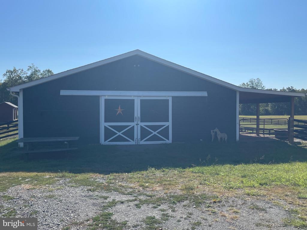 7747 RIVERSIDE FARM RD, MARSHALL, Virginia, 4 Bedrooms Bedrooms, ,3 BathroomsBathrooms,Residential,7747 RIVERSIDE FARM RD,VAFQ2021308 MLS # VAFQ2021308