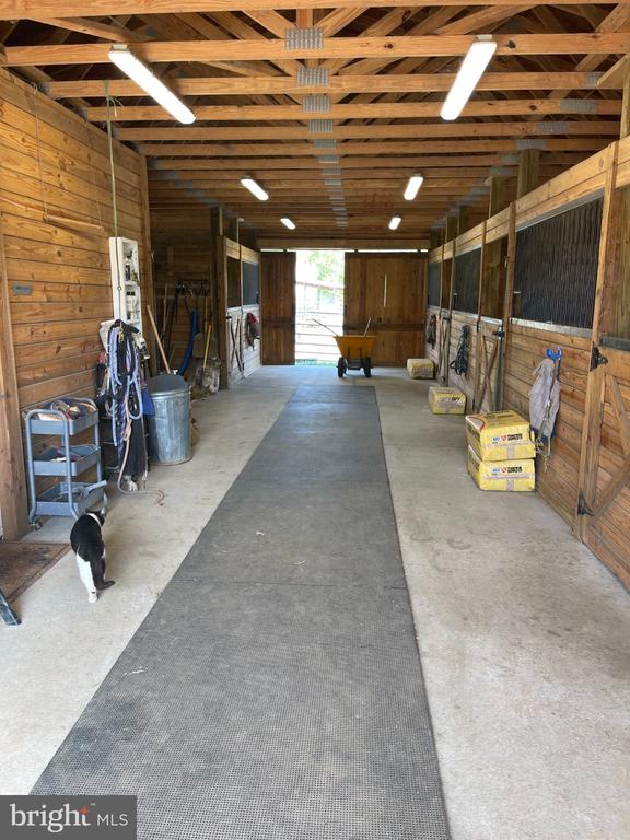 7747 RIVERSIDE FARM RD, MARSHALL, Virginia, 4 Bedrooms Bedrooms, ,3 BathroomsBathrooms,Residential,7747 RIVERSIDE FARM RD,VAFQ2021308 MLS # VAFQ2021308