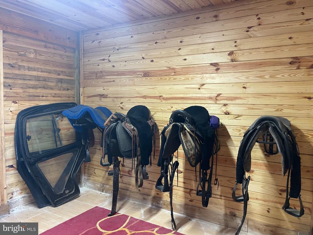 7747 RIVERSIDE FARM RD, MARSHALL, Virginia, 4 Bedrooms Bedrooms, ,3 BathroomsBathrooms,Residential,7747 RIVERSIDE FARM RD,VAFQ2021308 MLS # VAFQ2021308