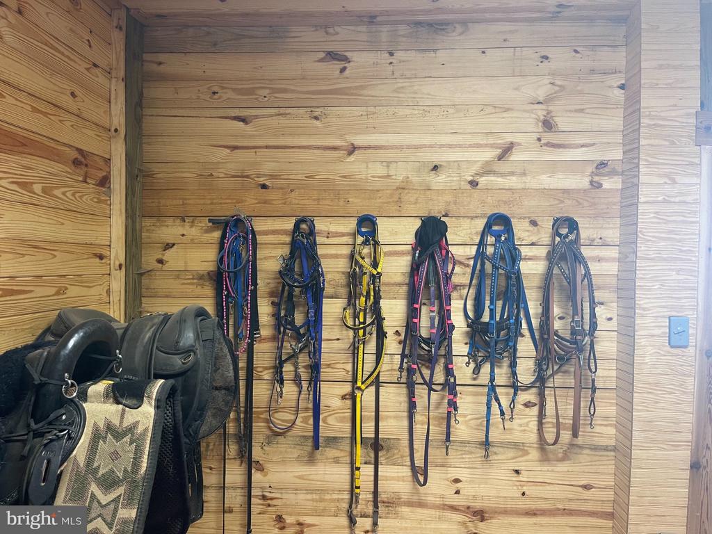 7747 RIVERSIDE FARM RD, MARSHALL, Virginia, 4 Bedrooms Bedrooms, ,3 BathroomsBathrooms,Residential,7747 RIVERSIDE FARM RD,VAFQ2021308 MLS # VAFQ2021308