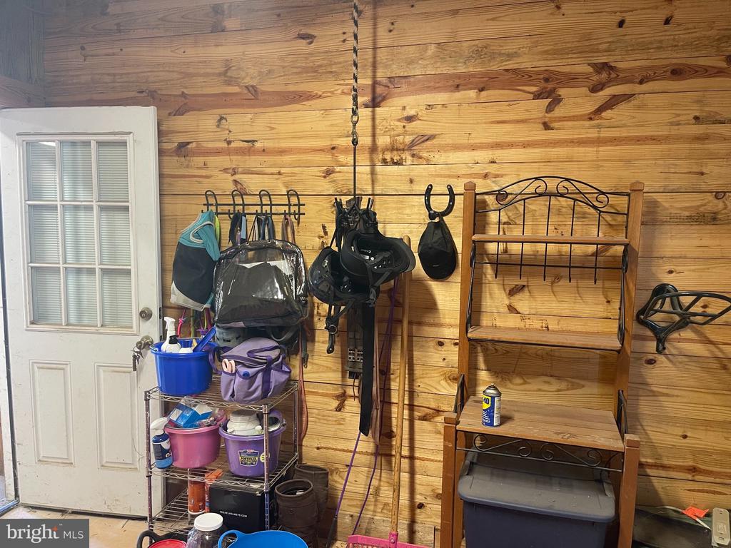 7747 RIVERSIDE FARM RD, MARSHALL, Virginia, 4 Bedrooms Bedrooms, ,3 BathroomsBathrooms,Residential,7747 RIVERSIDE FARM RD,VAFQ2021308 MLS # VAFQ2021308