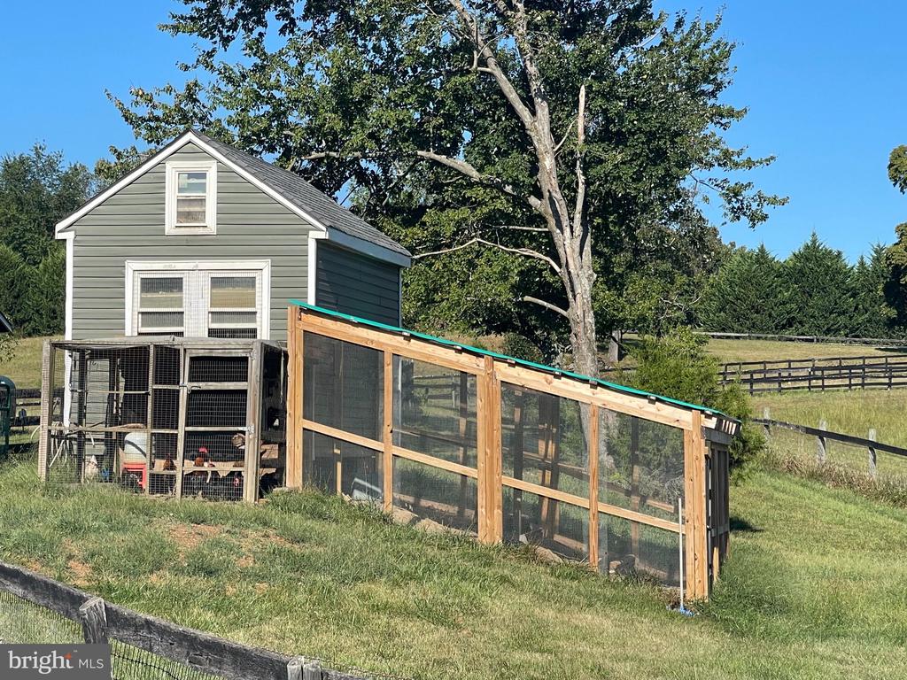 7747 RIVERSIDE FARM RD, MARSHALL, Virginia, 4 Bedrooms Bedrooms, ,3 BathroomsBathrooms,Residential,7747 RIVERSIDE FARM RD,VAFQ2021308 MLS # VAFQ2021308