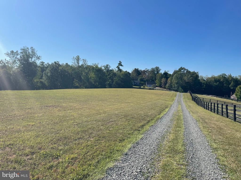 7747 RIVERSIDE FARM RD, MARSHALL, Virginia, 4 Bedrooms Bedrooms, ,3 BathroomsBathrooms,Residential,7747 RIVERSIDE FARM RD,VAFQ2021308 MLS # VAFQ2021308