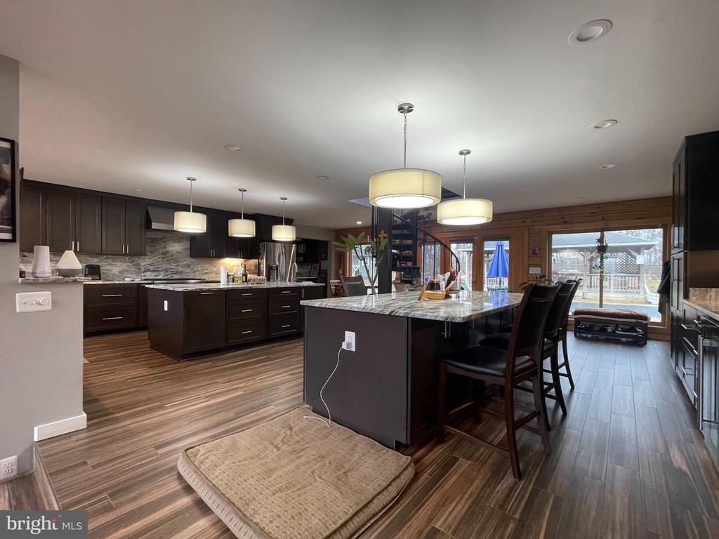 7747 RIVERSIDE FARM RD, MARSHALL, Virginia, 4 Bedrooms Bedrooms, ,3 BathroomsBathrooms,Residential,7747 RIVERSIDE FARM RD,VAFQ2021308 MLS # VAFQ2021308