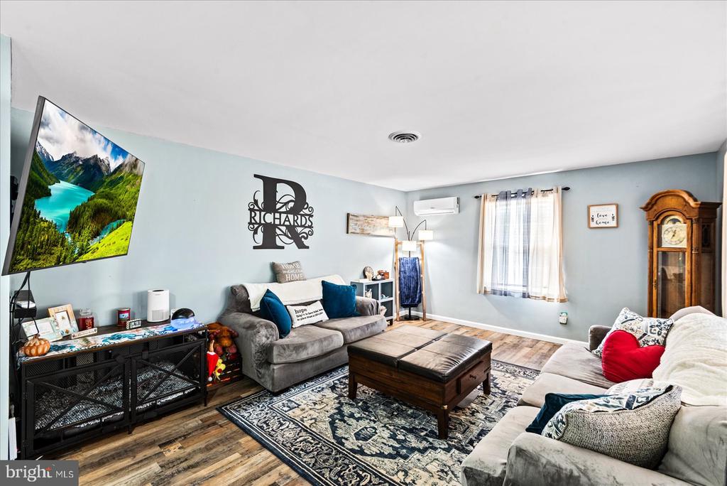 110 SPRING RD, MINERAL, Virginia 23117, 3 Bedrooms Bedrooms, ,1 BathroomBathrooms,Residential,110 SPRING RD,VALA2009598 MLS # VALA2009598