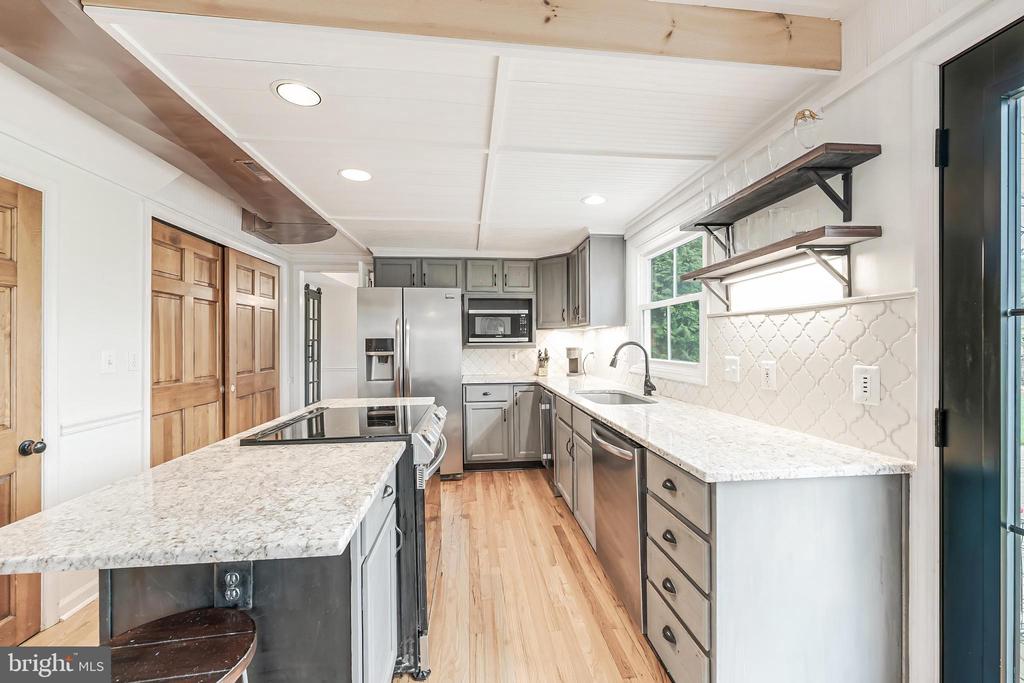 7277 MOSBY DR, WARRENTON, Virginia, 5 Bedrooms Bedrooms, ,3 BathroomsBathrooms,Residential,7277 MOSBY DR,VAFQ2021254 MLS # VAFQ2021254 7277 MOSBY DR, WARRENTON, Virginia, 5 Bedrooms Bedrooms, ,3 BathroomsBathrooms,Residential,7277 MOSBY DR,VAFQ2021254 MLS # VAFQ2021254