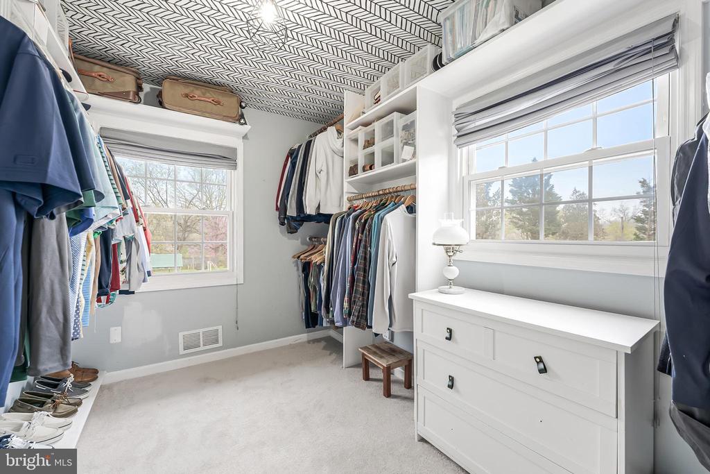 7277 MOSBY DR, WARRENTON, Virginia, 5 Bedrooms Bedrooms, ,3 BathroomsBathrooms,Residential,7277 MOSBY DR,VAFQ2021254 MLS # VAFQ2021254 7277 MOSBY DR, WARRENTON, Virginia, 5 Bedrooms Bedrooms, ,3 BathroomsBathrooms,Residential,7277 MOSBY DR,VAFQ2021254 MLS # VAFQ2021254