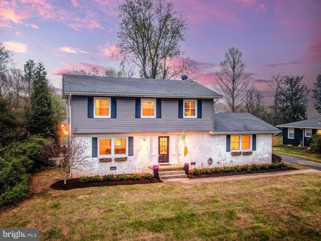 7277 MOSBY DR, WARRENTON, Virginia, 5 Bedrooms Bedrooms, ,3 BathroomsBathrooms,Residential,7277 MOSBY DR,VAFQ2021254 MLS # VAFQ2021254 7277 MOSBY DR, WARRENTON, Virginia, 5 Bedrooms Bedrooms, ,3 BathroomsBathrooms,Residential,7277 MOSBY DR,VAFQ2021254 MLS # VAFQ2021254