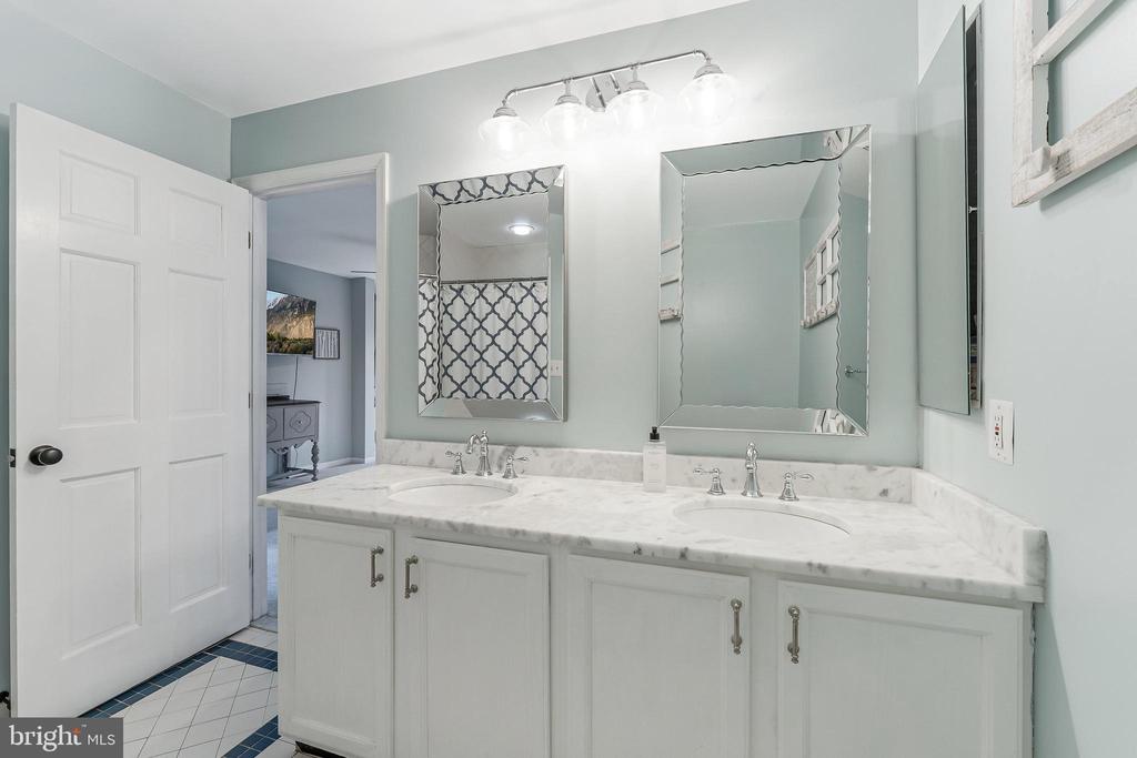 7277 MOSBY DR, WARRENTON, Virginia, 5 Bedrooms Bedrooms, ,3 BathroomsBathrooms,Residential,7277 MOSBY DR,VAFQ2021254 MLS # VAFQ2021254 7277 MOSBY DR, WARRENTON, Virginia, 5 Bedrooms Bedrooms, ,3 BathroomsBathrooms,Residential,7277 MOSBY DR,VAFQ2021254 MLS # VAFQ2021254