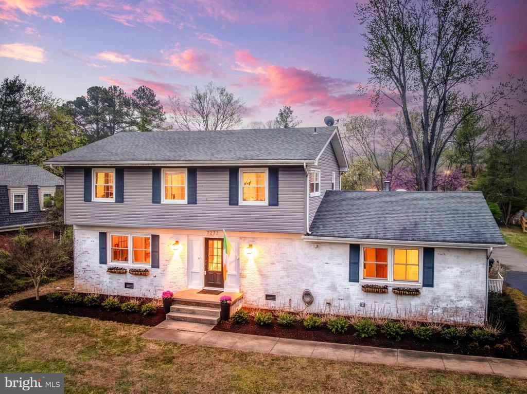 7277 MOSBY DR, WARRENTON, Virginia, 5 Bedrooms Bedrooms, ,3 BathroomsBathrooms,Residential,7277 MOSBY DR,VAFQ2021254 MLS # VAFQ2021254 7277 MOSBY DR, WARRENTON, Virginia, 5 Bedrooms Bedrooms, ,3 BathroomsBathrooms,Residential,7277 MOSBY DR,VAFQ2021254 MLS # VAFQ2021254