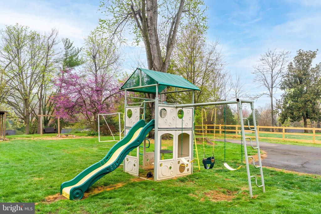 7277 MOSBY DR, WARRENTON, Virginia, 5 Bedrooms Bedrooms, ,3 BathroomsBathrooms,Residential,7277 MOSBY DR,VAFQ2021254 MLS # VAFQ2021254 7277 MOSBY DR, WARRENTON, Virginia, 5 Bedrooms Bedrooms, ,3 BathroomsBathrooms,Residential,7277 MOSBY DR,VAFQ2021254 MLS # VAFQ2021254