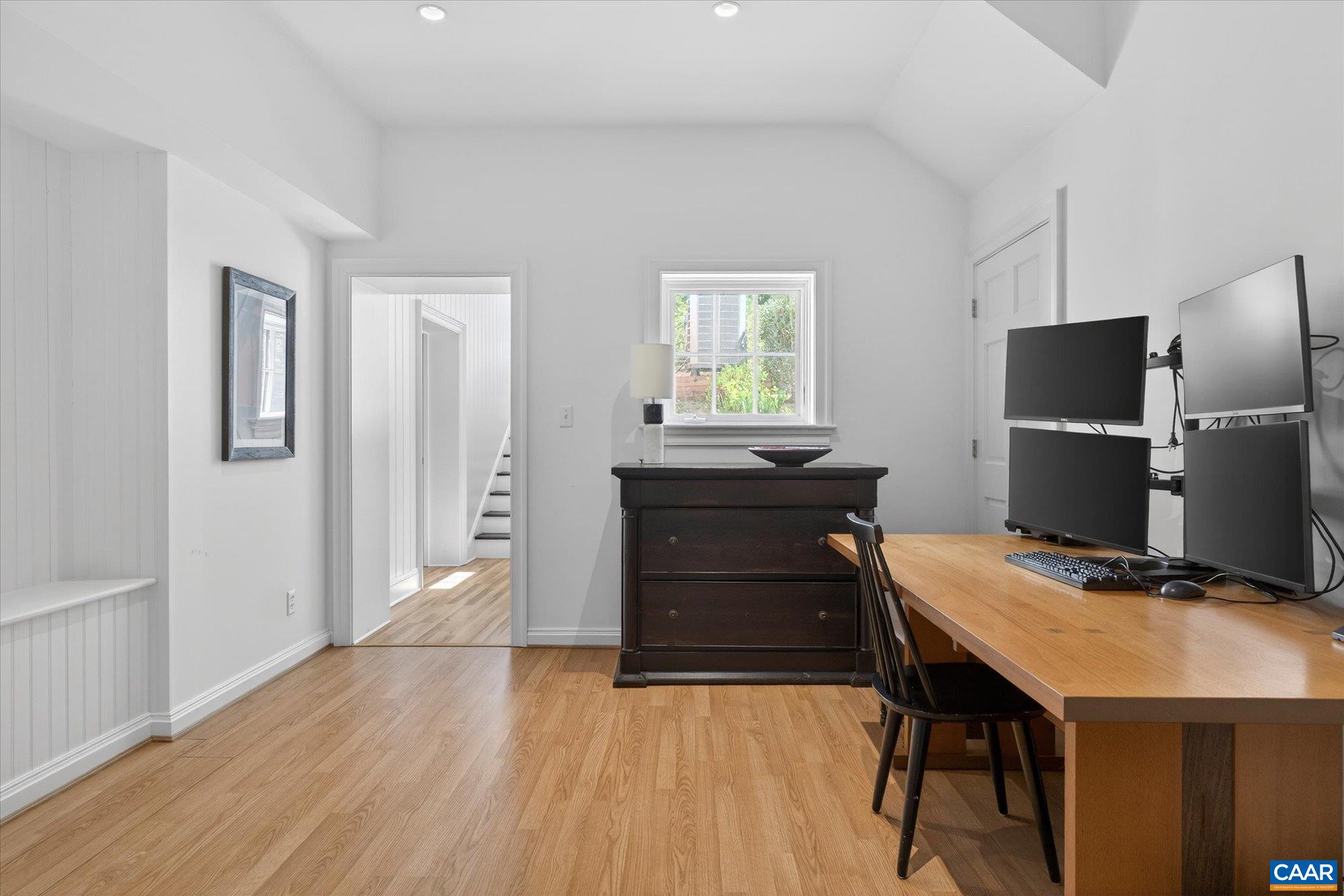 Terrace level office