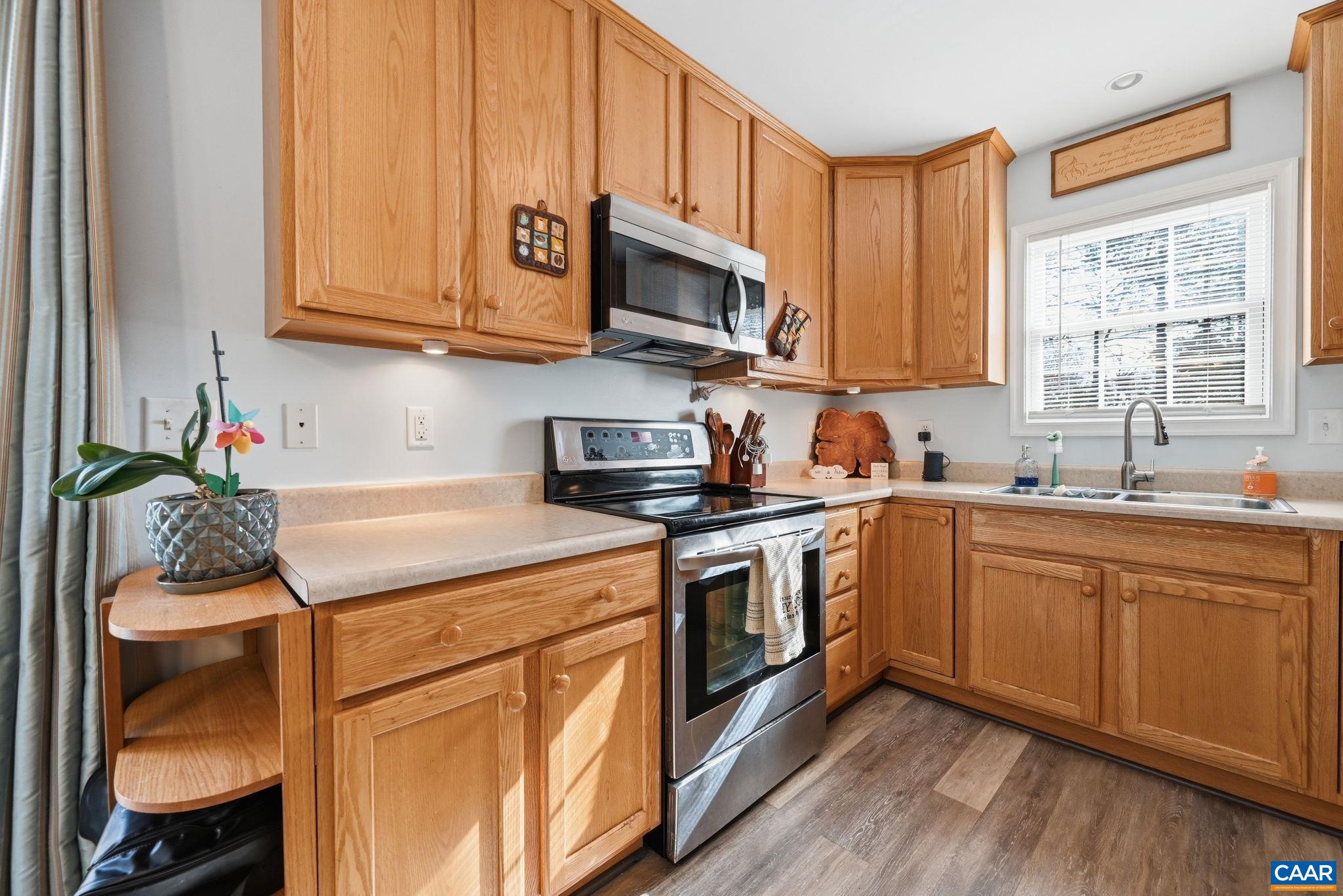 201 TANGLEWOOD DR, BARBOURSVILLE, Virginia 22923, 3 Bedrooms Bedrooms, ,2 BathroomsBathrooms,Residential,201 TANGLEWOOD DR,675419 MLS # 675419 201 TANGLEWOOD DR, BARBOURSVILLE, Virginia 22923, 3 Bedrooms Bedrooms, ,2 BathroomsBathrooms,Residential,201 TANGLEWOOD DR,675419 MLS # 675419