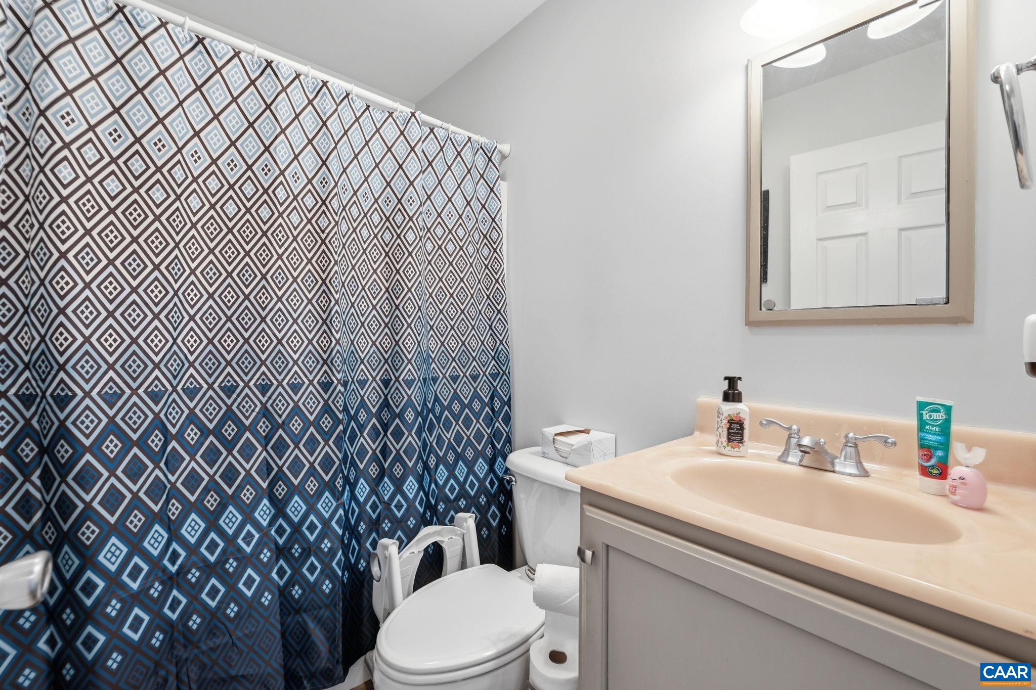 201 TANGLEWOOD DR, BARBOURSVILLE, Virginia 22923, 3 Bedrooms Bedrooms, ,2 BathroomsBathrooms,Residential,201 TANGLEWOOD DR,675419 MLS # 675419 201 TANGLEWOOD DR, BARBOURSVILLE, Virginia 22923, 3 Bedrooms Bedrooms, ,2 BathroomsBathrooms,Residential,201 TANGLEWOOD DR,675419 MLS # 675419