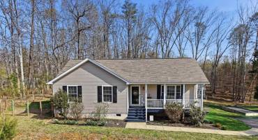 201 TANGLEWOOD DR, BARBOURSVILLE, Virginia 22923, 3 Bedrooms Bedrooms, ,2 BathroomsBathrooms,Residential,201 TANGLEWOOD DR,675419 MLS # 675419