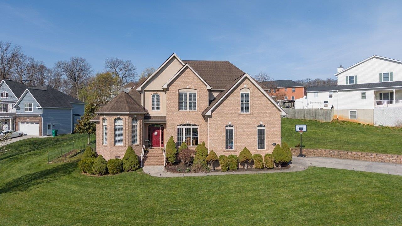 580 REGIMENT RD, PENN LAIRD, Virginia 22846, 5 Bedrooms Bedrooms, ,3 BathroomsBathrooms,Residential,580 REGIMENT RD,675421 MLS # 675421