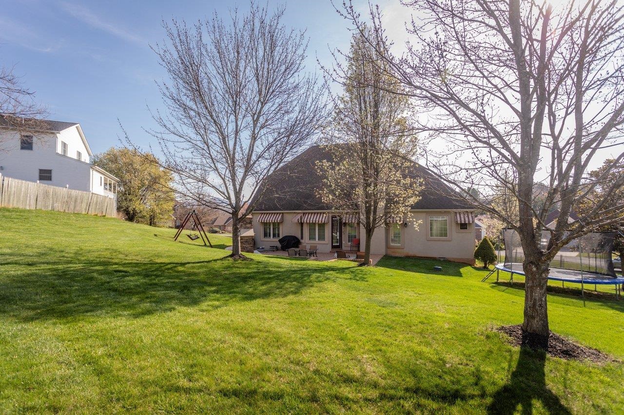 580 REGIMENT RD, PENN LAIRD, Virginia 22846, 5 Bedrooms Bedrooms, ,3 BathroomsBathrooms,Residential,580 REGIMENT RD,675421 MLS # 675421