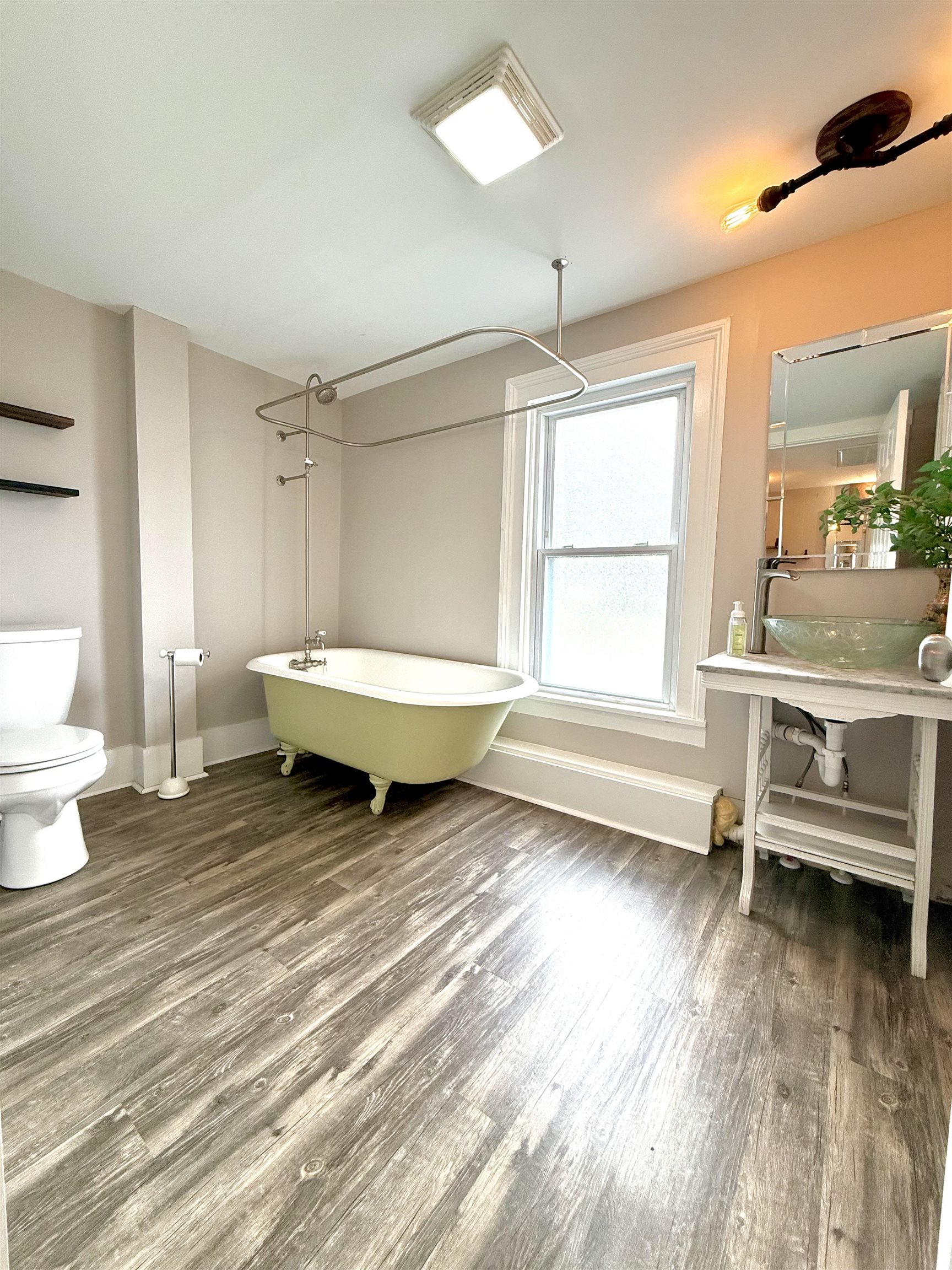 15385 EVERGREEN VALLEY RD, TIMBERVILLE, Virginia 22853, 5 Bedrooms Bedrooms, ,2 BathroomsBathrooms,Residential,15385 EVERGREEN VALLEY RD,675423 MLS # 675423