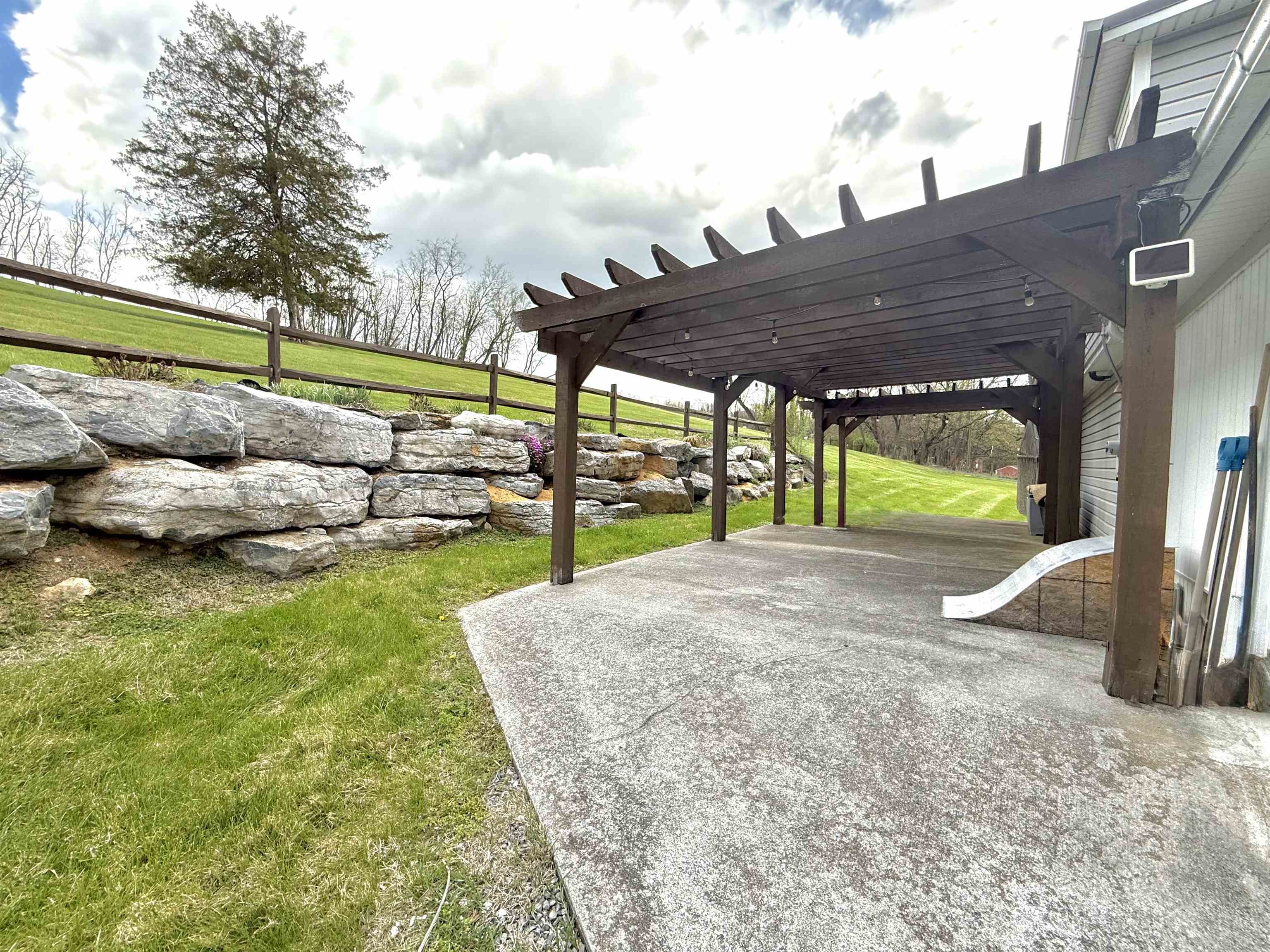 15385 EVERGREEN VALLEY RD, TIMBERVILLE, Virginia 22853, 5 Bedrooms Bedrooms, ,2 BathroomsBathrooms,Residential,15385 EVERGREEN VALLEY RD,675423 MLS # 675423