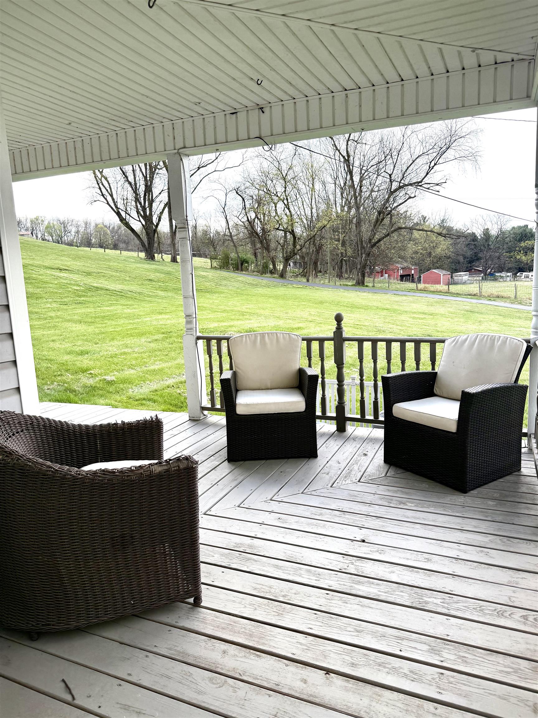 15385 EVERGREEN VALLEY RD, TIMBERVILLE, Virginia 22853, 5 Bedrooms Bedrooms, ,2 BathroomsBathrooms,Residential,15385 EVERGREEN VALLEY RD,675423 MLS # 675423