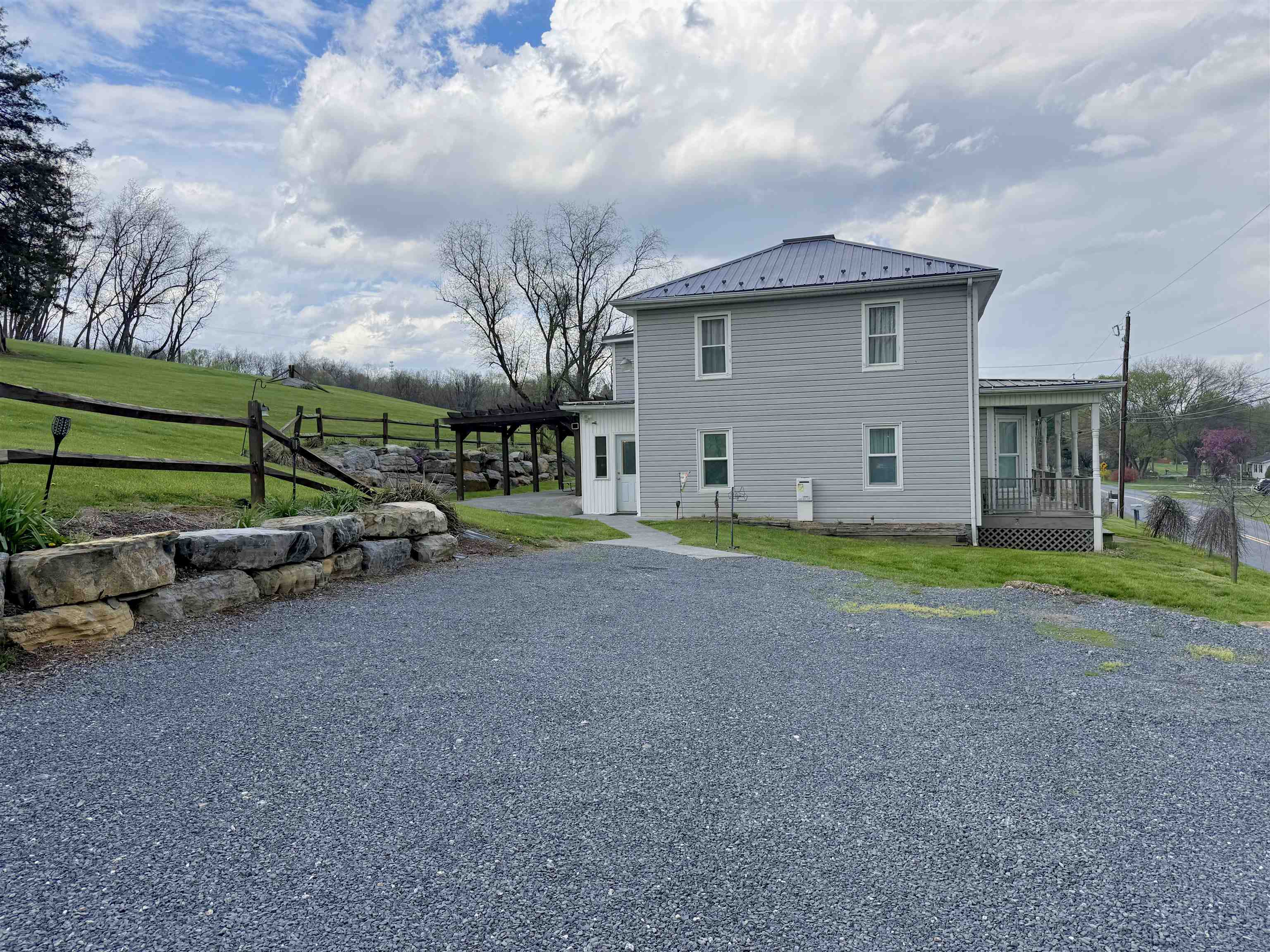 15385 EVERGREEN VALLEY RD, TIMBERVILLE, Virginia 22853, 5 Bedrooms Bedrooms, ,2 BathroomsBathrooms,Residential,15385 EVERGREEN VALLEY RD,675423 MLS # 675423