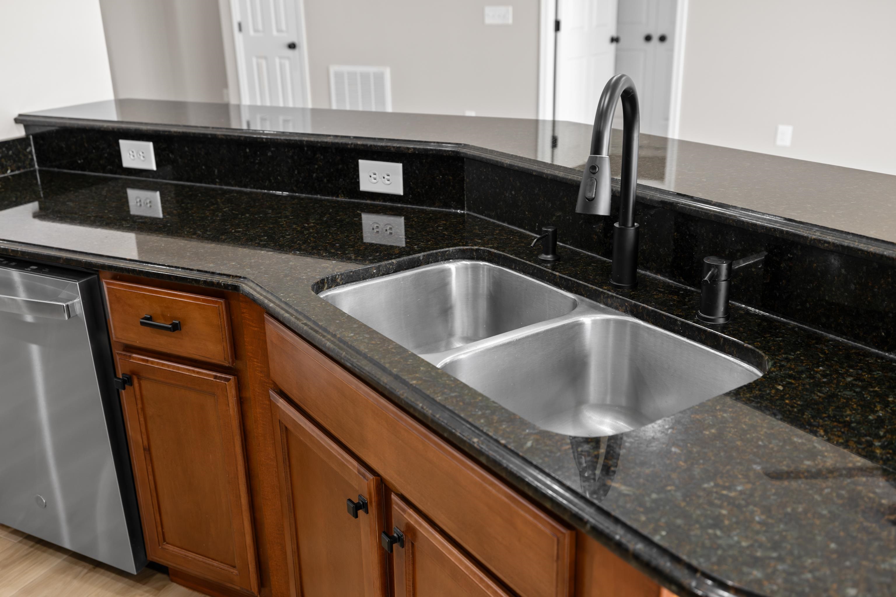 320 PETROS DR, WAYNESBORO, Virginia 22980, 4 Bedrooms Bedrooms, ,2 BathroomsBathrooms,Residential,320 PETROS DR,675442 MLS # 675442 320 PETROS DR, WAYNESBORO, Virginia 22980, 4 Bedrooms Bedrooms, ,2 BathroomsBathrooms,Residential,320 PETROS DR,675442 MLS # 675442