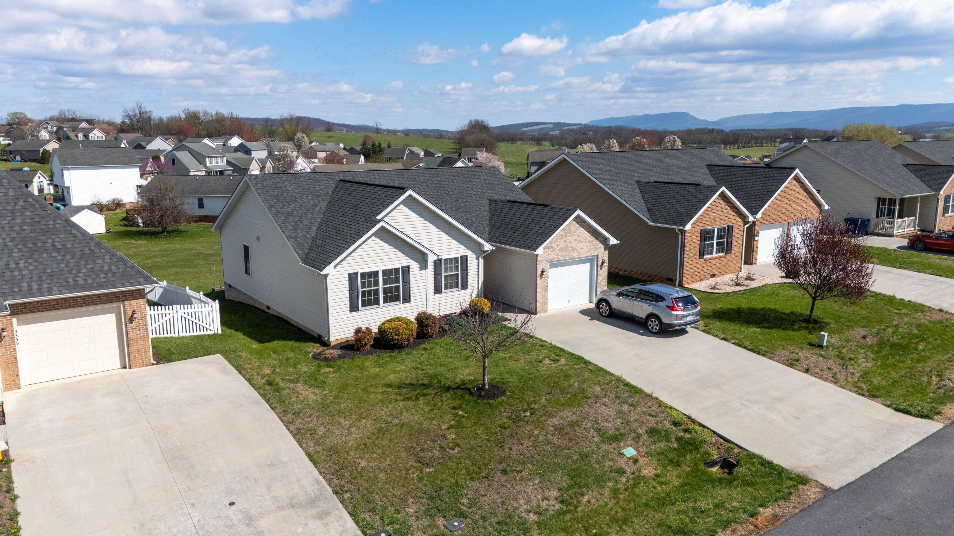 3365 LEGION WAY, BROADWAY, Virginia 22815, 3 Bedrooms Bedrooms, ,2 BathroomsBathrooms,Residential,3365 LEGION WAY,675444 MLS # 675444 3365 LEGION WAY, BROADWAY, Virginia 22815, 3 Bedrooms Bedrooms, ,2 BathroomsBathrooms,Residential,3365 LEGION WAY,675444 MLS # 675444