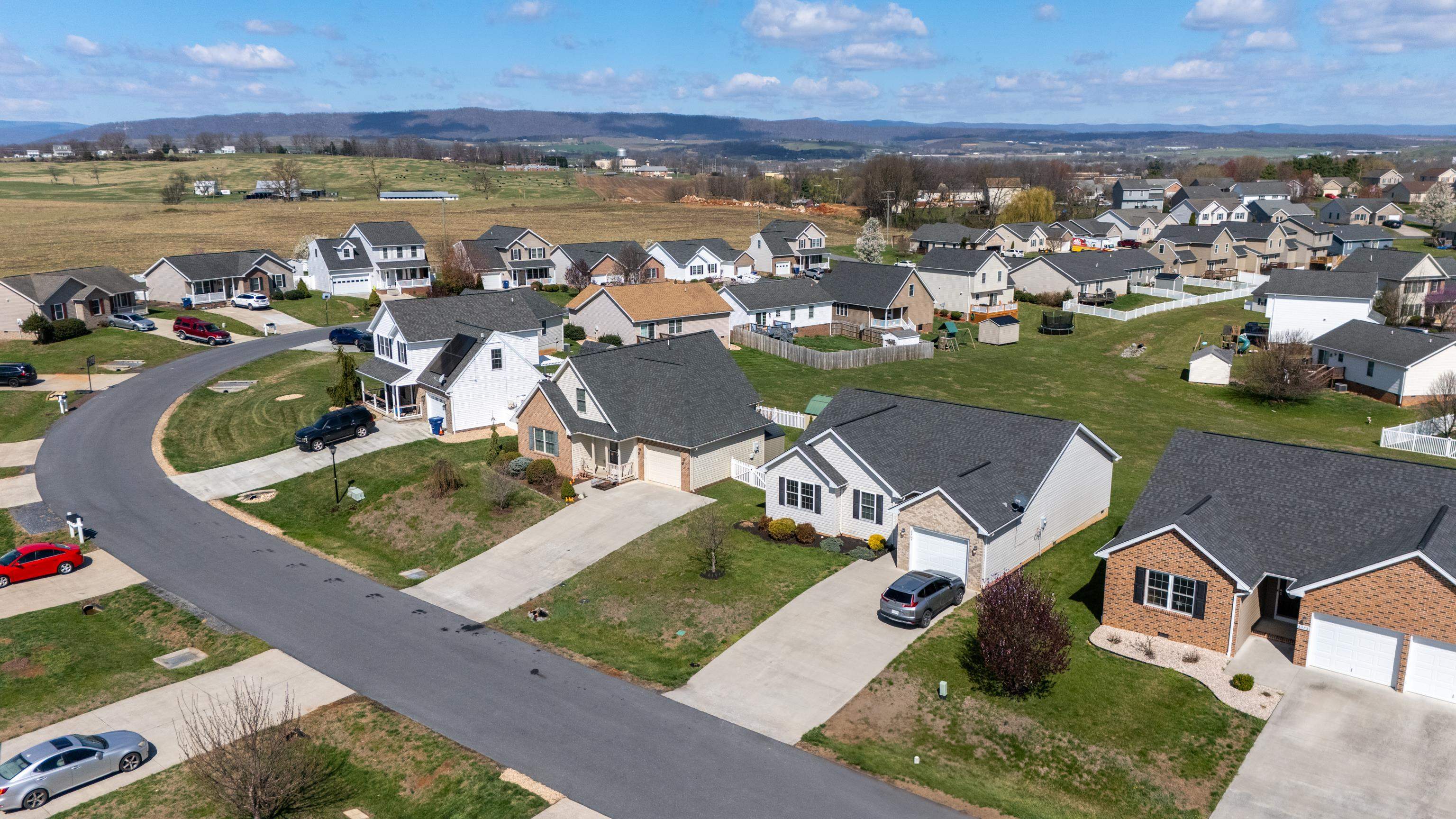 3365 LEGION WAY, BROADWAY, Virginia 22815, 3 Bedrooms Bedrooms, ,2 BathroomsBathrooms,Residential,3365 LEGION WAY,675444 MLS # 675444 3365 LEGION WAY, BROADWAY, Virginia 22815, 3 Bedrooms Bedrooms, ,2 BathroomsBathrooms,Residential,3365 LEGION WAY,675444 MLS # 675444