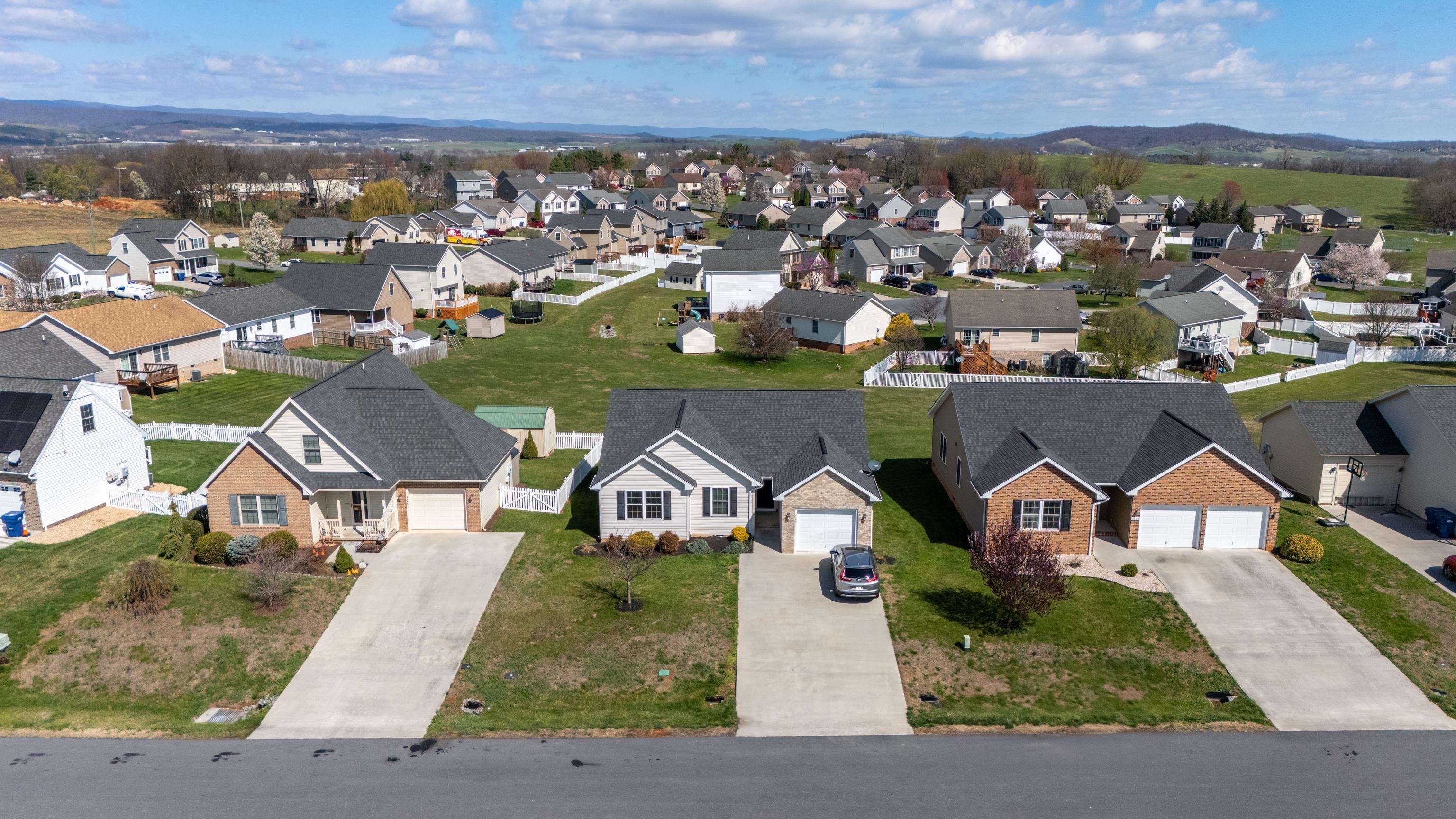 3365 LEGION WAY, BROADWAY, Virginia 22815, 3 Bedrooms Bedrooms, ,2 BathroomsBathrooms,Residential,3365 LEGION WAY,675444 MLS # 675444 3365 LEGION WAY, BROADWAY, Virginia 22815, 3 Bedrooms Bedrooms, ,2 BathroomsBathrooms,Residential,3365 LEGION WAY,675444 MLS # 675444