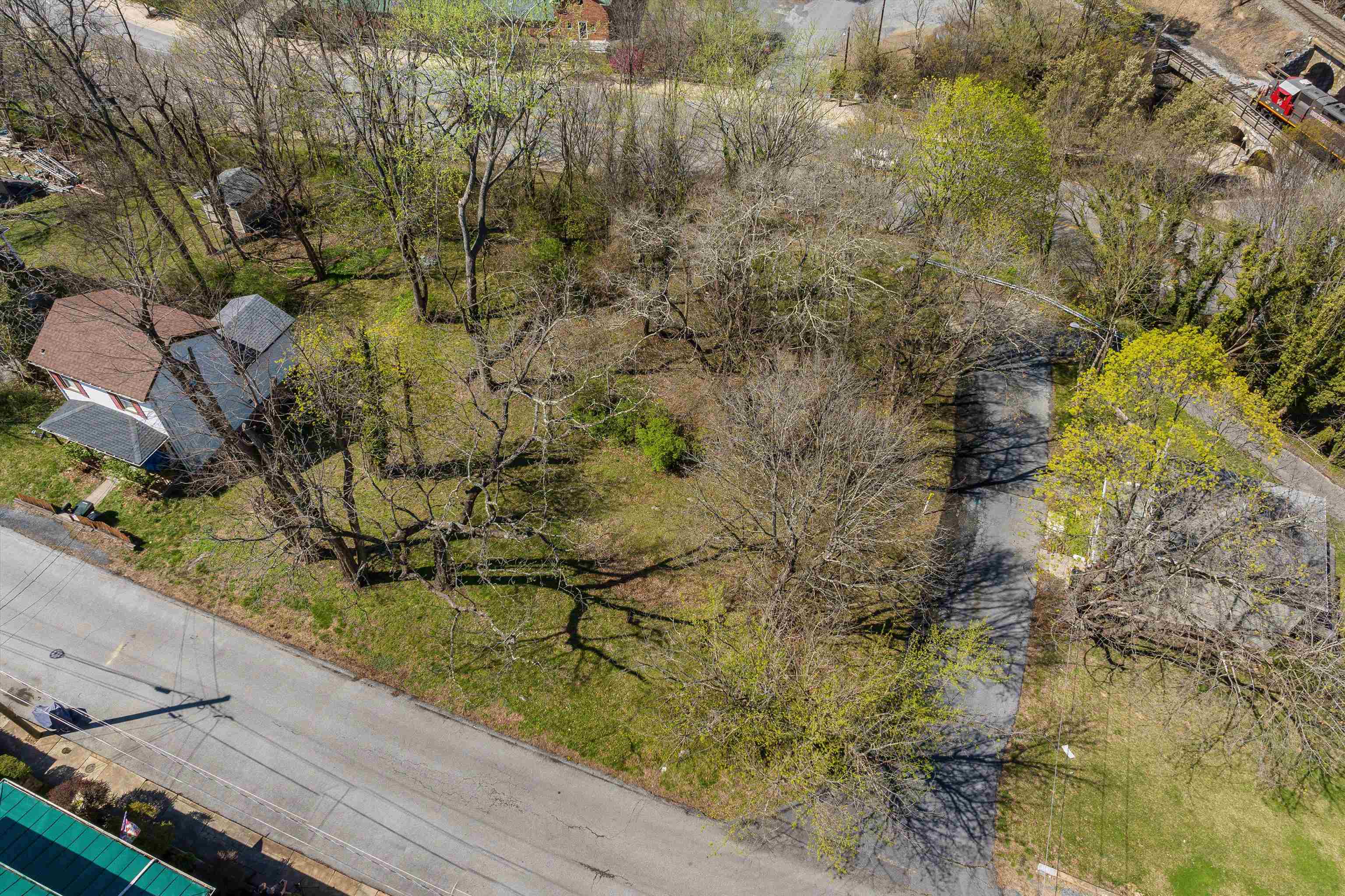 408 GOOCH ST, STAUNTON, Virginia 24401, ,Land,408 GOOCH ST,675473 MLS # 675473 408 GOOCH ST, STAUNTON, Virginia 24401, ,Land,408 GOOCH ST,675473 MLS # 675473