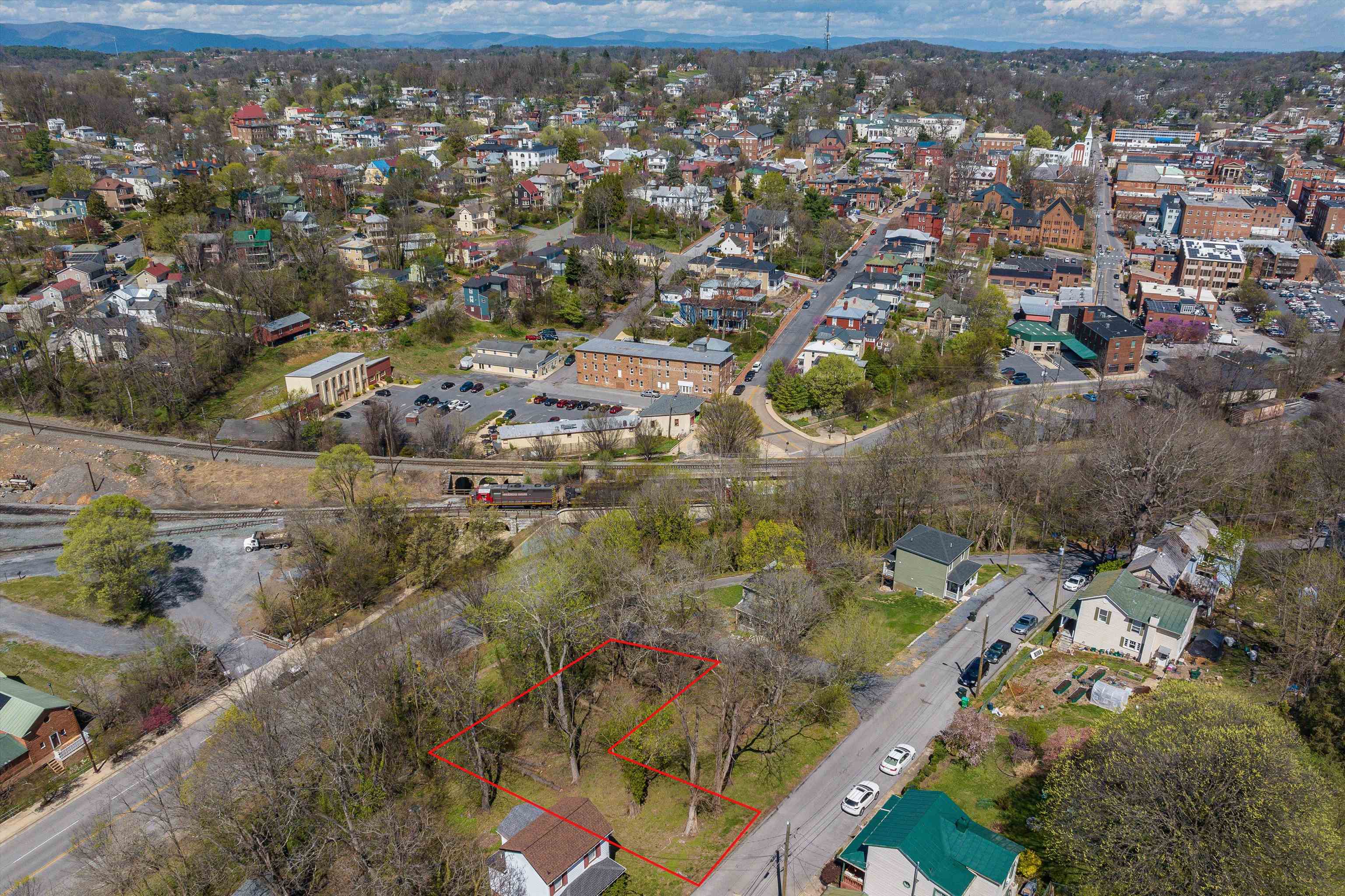 408 GOOCH ST, STAUNTON, Virginia 24401, ,Land,408 GOOCH ST,675473 MLS # 675473 408 GOOCH ST, STAUNTON, Virginia 24401, ,Land,408 GOOCH ST,675473 MLS # 675473