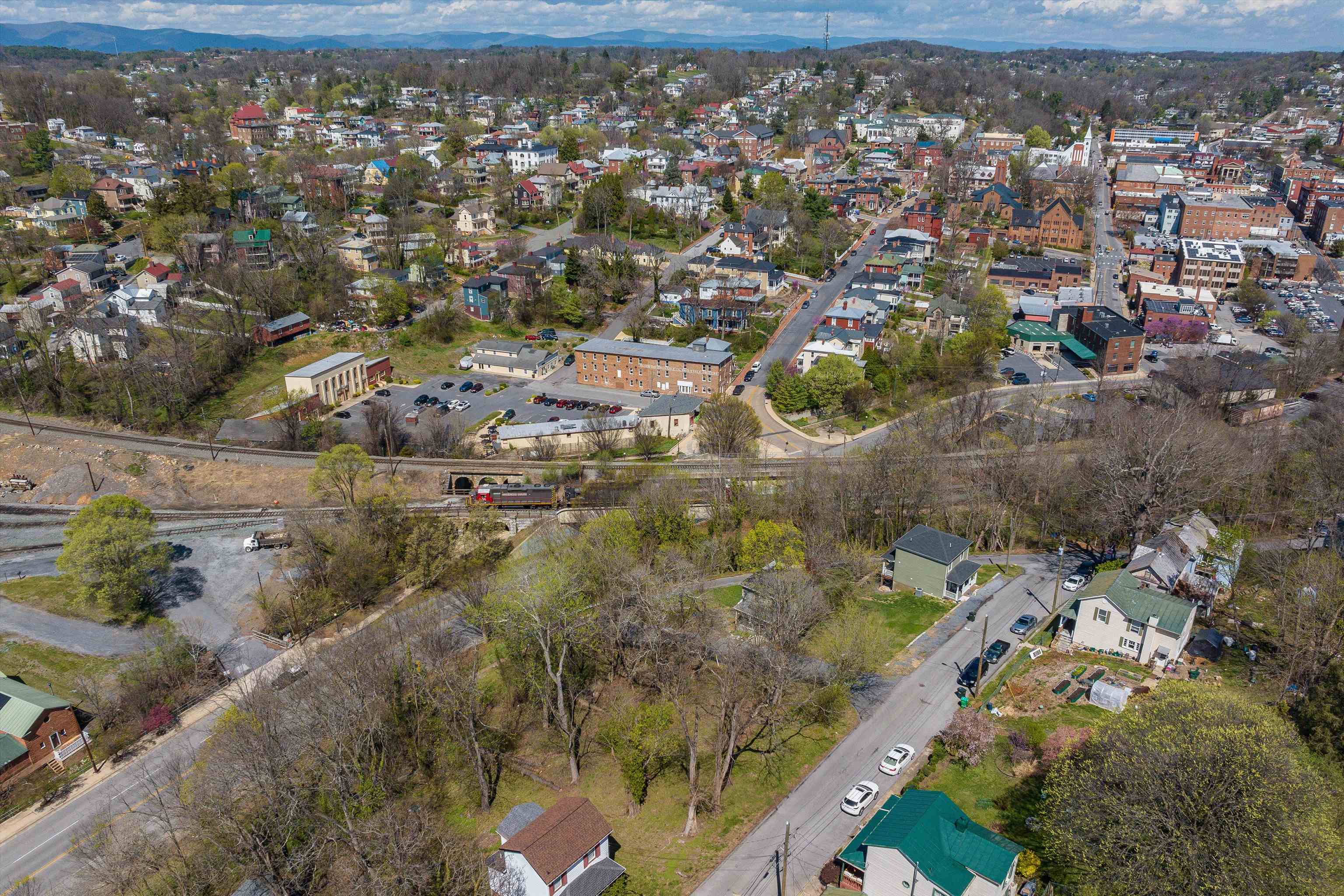 408 GOOCH ST, STAUNTON, Virginia 24401, ,Land,408 GOOCH ST,675473 MLS # 675473 408 GOOCH ST, STAUNTON, Virginia 24401, ,Land,408 GOOCH ST,675473 MLS # 675473