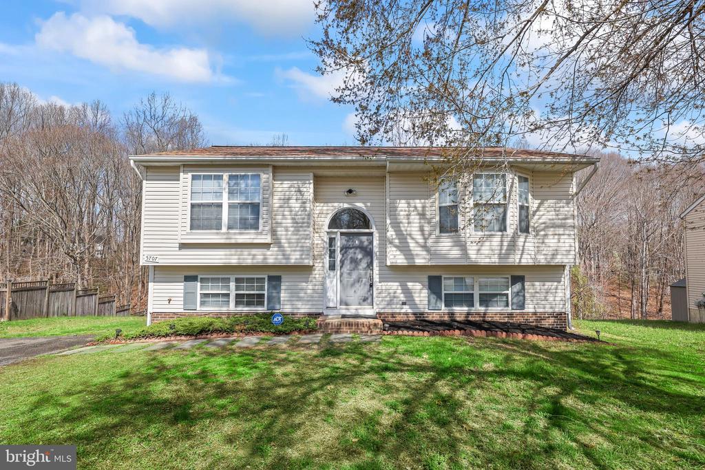 5707 STONE MEADOW DR, FREDERICKSBURG, Virginia 22407, 3 Bedrooms Bedrooms, ,2 BathroomsBathrooms,Residential,5707 STONE MEADOW DR,VASP2040210 MLS # VASP2040210